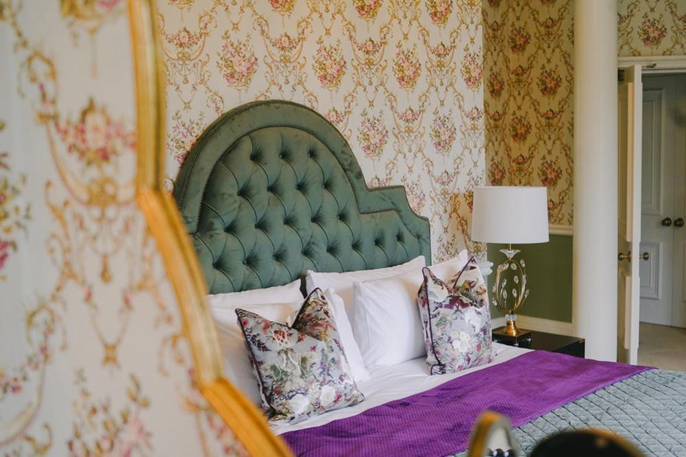 40 Winks Hospitality Hotel Durham Room photo