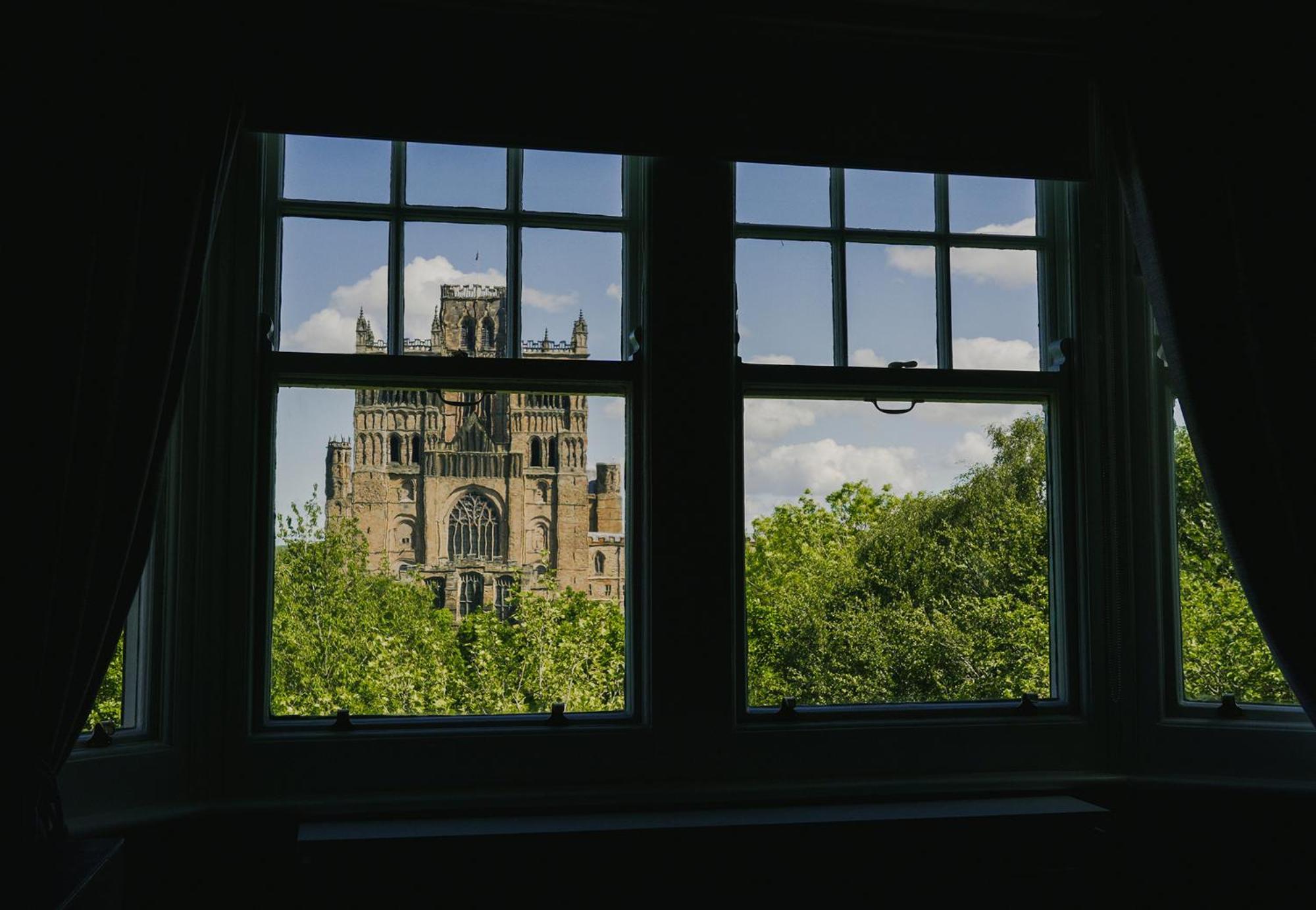 40 Winks Hospitality Hotel Durham Room photo